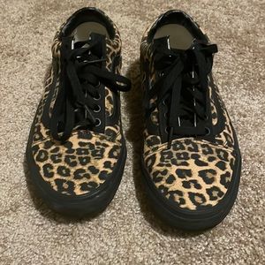 Custom made Old Skool leopard Vans